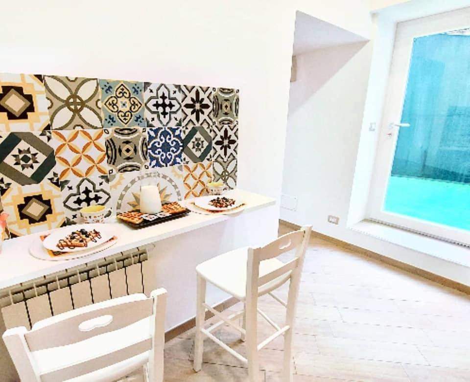 אג'רולה Four White Apartments מראה חיצוני תמונה