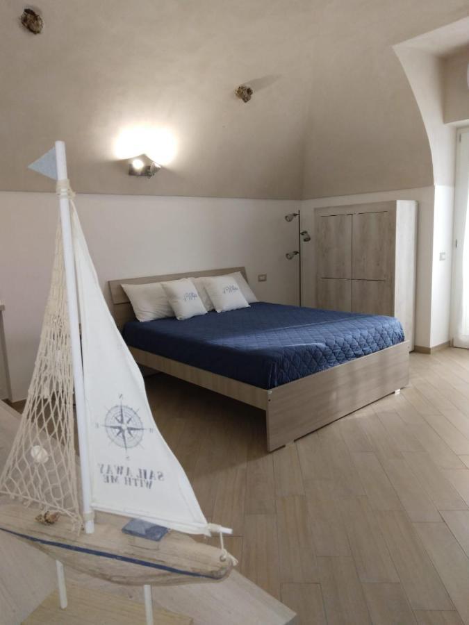 אג'רולה Four White Apartments מראה חיצוני תמונה