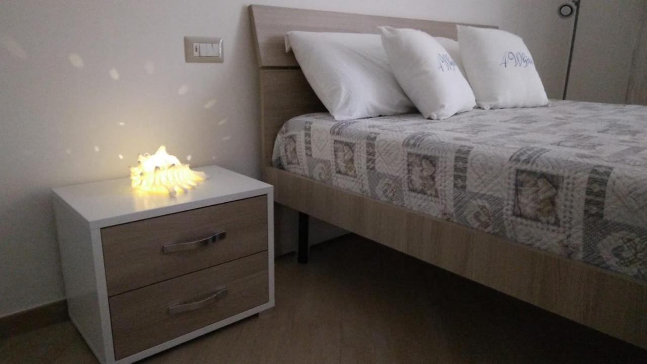 אג'רולה Four White Apartments מראה חיצוני תמונה